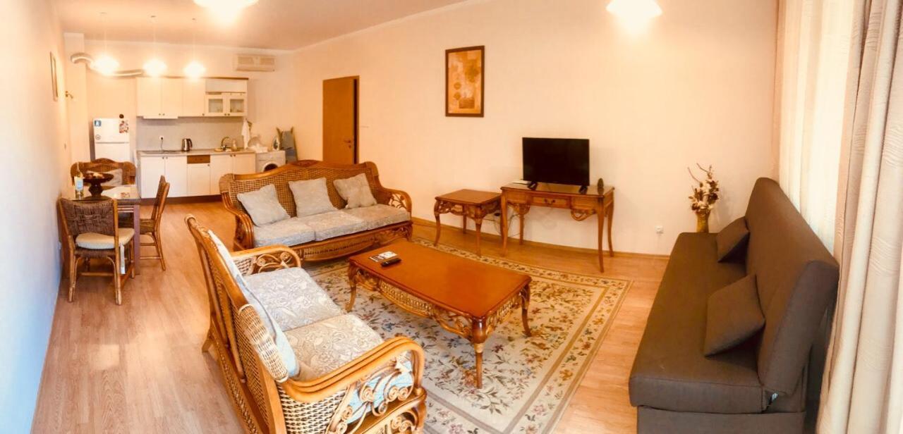 Oasis Suites Apartments And Studios Равда Экстерьер фото